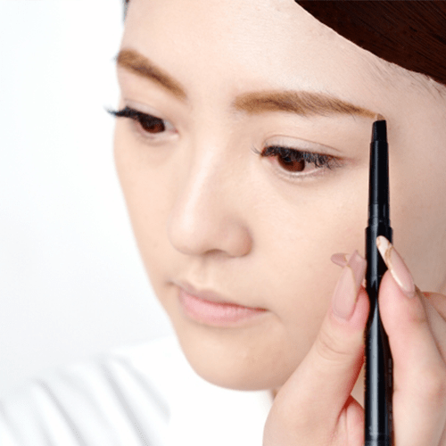 もう眉毛メイクで失敗しない！　上手な眉毛の整え方、描き方